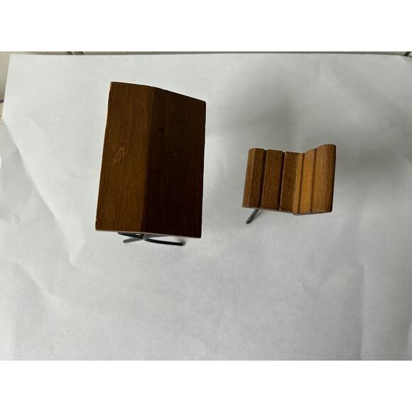 Vintage dollhouse desk and chair wood wire slant top 3" 1960s - Picture 4 of 10